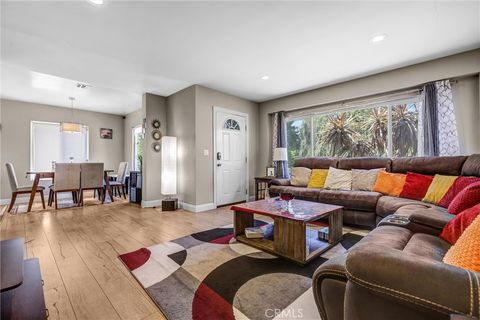 Photo of 18026 Duncan Street, Encino, CA 91316 (MLS # SR25181721)