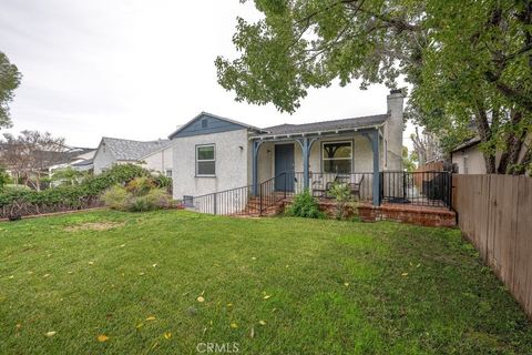 210 N Naomi Burbank CA 91505