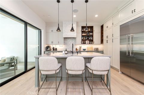 13 Goldenrod Lake Forest CA 92630