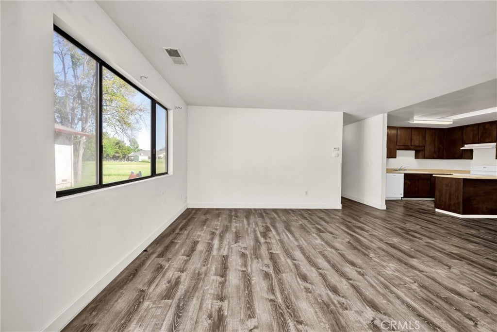 19270 Mountain Meadow S