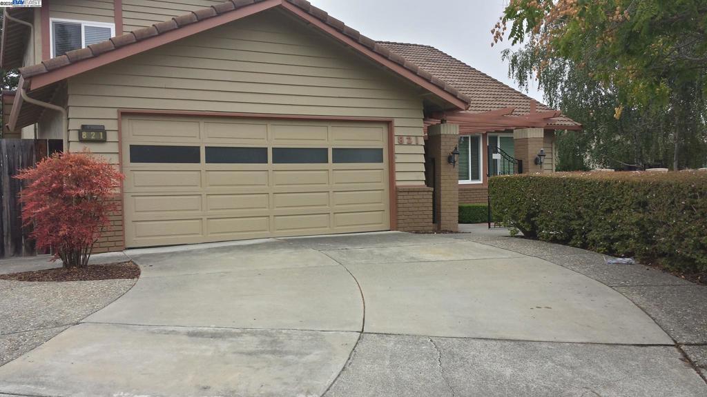 Excellent 6BR/3BA home in Danville. This two-story house offers 2,928 sqft. of living space with 6 bedrooms, 3 bathrooms and a two-car garage. The kitchen comes equipped with tile counter tops, electric cooktop, double built-in ovens and dishwasher. Flooring consists of LVP and carpet throughout. Beautifully manicured backyard with deck & patio. Additional amenities: hookups for washer and dryer, central A/C and fireplace. Gardening services included. Just minutes to downtown Danville and easy commute access to I-680. This house is a waiting for you! INFORMATION IS DEEMED RELIABLE, BUT IS NOT GUARANTEED!