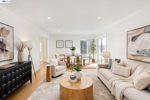 Photo of 6558 Lucas Ave Ave #202, Oakland, CA 94611 (MLS # 41126105)