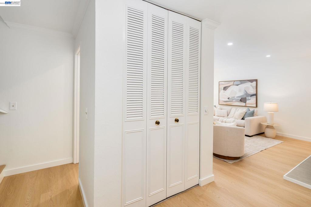 6558 6558 Lucas Ave 202