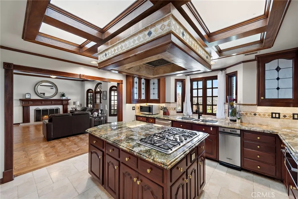 Laguna Hills, California 92653, United States, 6 Bedrooms Bedrooms, ,8 BathroomsBathrooms,Residential,Active,141255