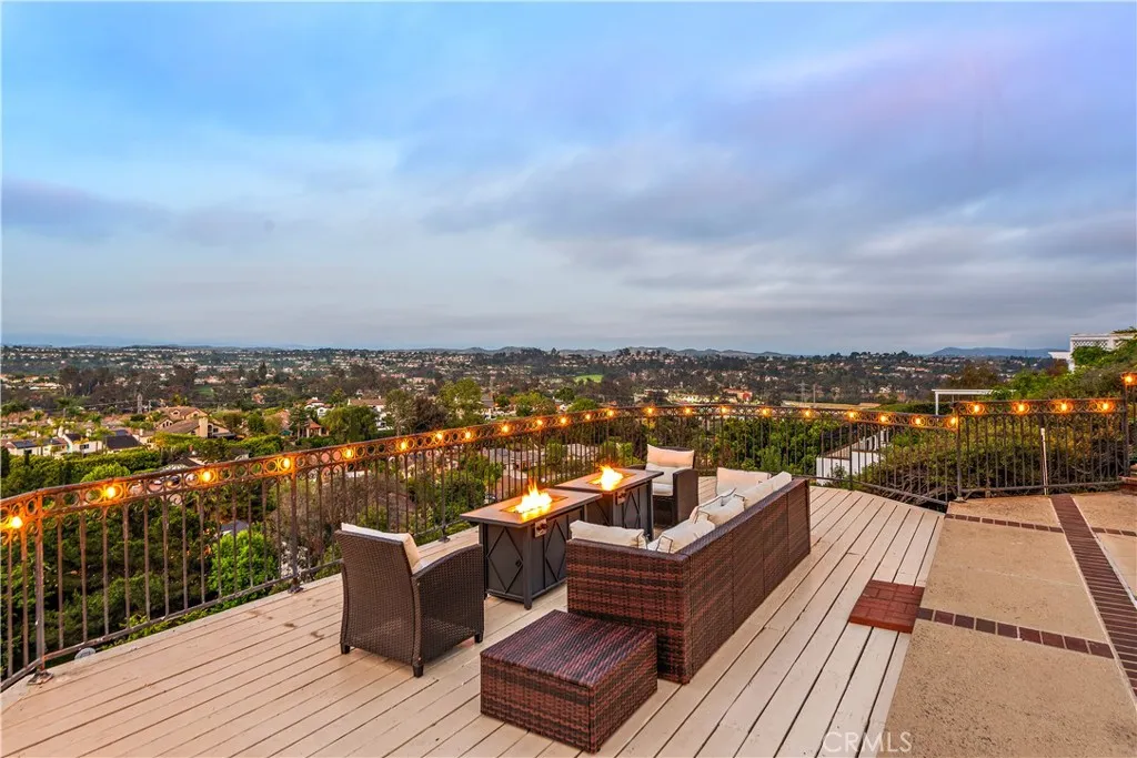 Laguna Hills, California 92653, United States, 6 Bedrooms Bedrooms, ,8 BathroomsBathrooms,Residential,Active,141255