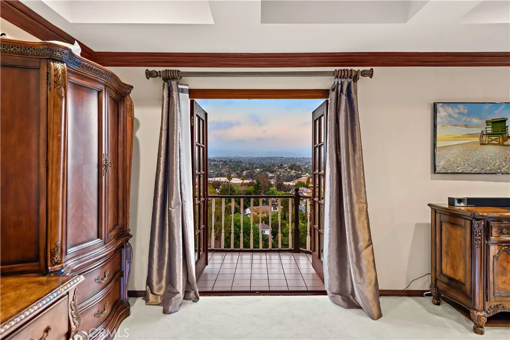 Laguna Hills, California 92653, United States, 6 Bedrooms Bedrooms, ,8 BathroomsBathrooms,Residential,Active,141255