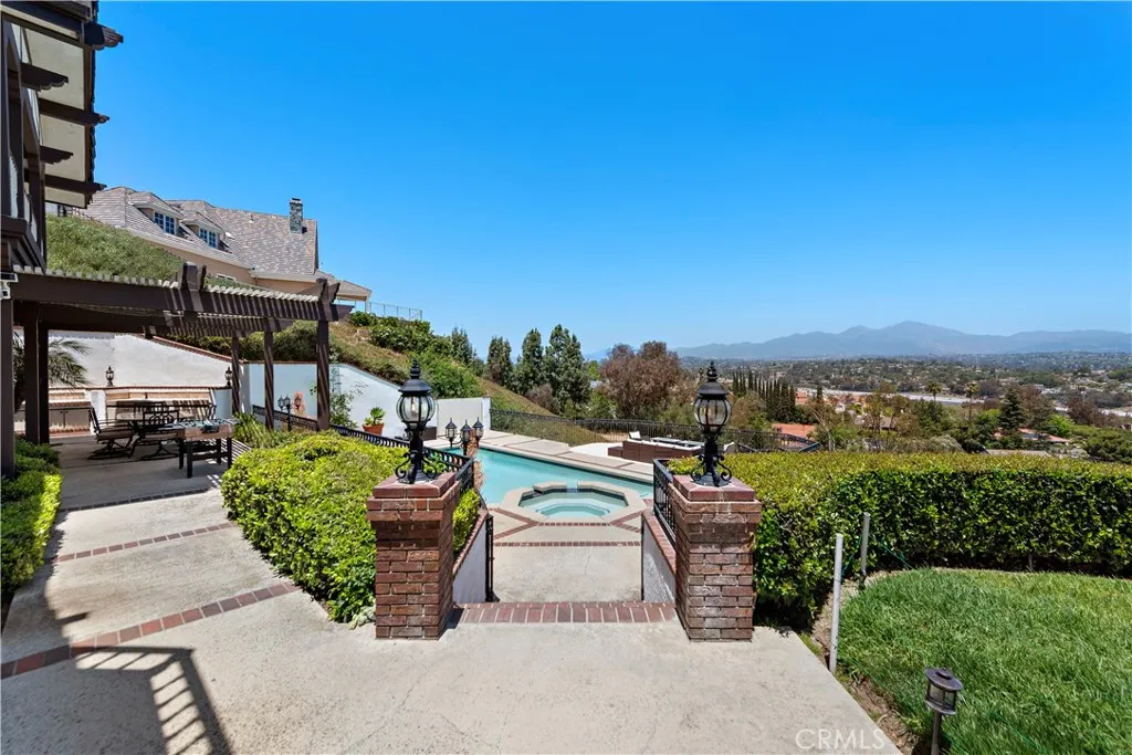 Laguna Hills, California 92653, United States, 6 Bedrooms Bedrooms, ,8 BathroomsBathrooms,Residential,Active,141255