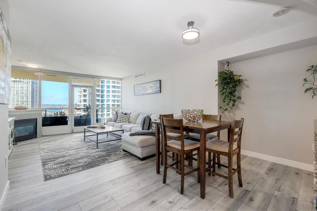 510 1st Ave 1605
