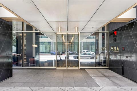 Photo of 400 S Broadway #1513, Los Angeles, CA 90013 (MLS # AR26138500)