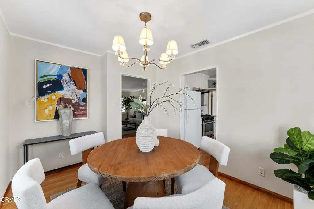 Pasadena, California 91107, United States, 2 Bedrooms Bedrooms, ,2 BathroomsBathrooms,Residential,Active,193493