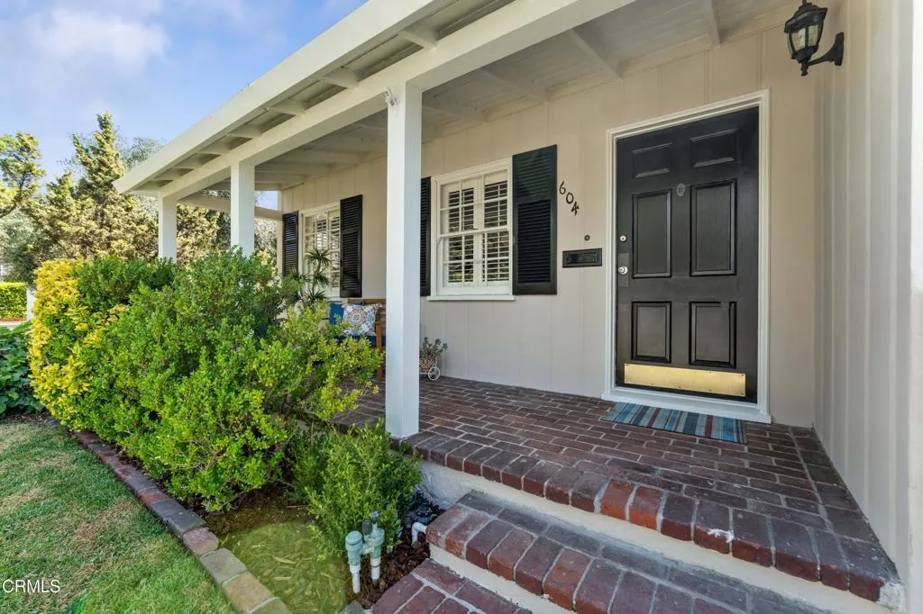 Pasadena, California 91107, United States, 2 Bedrooms Bedrooms, ,2 BathroomsBathrooms,Residential,Active,193493