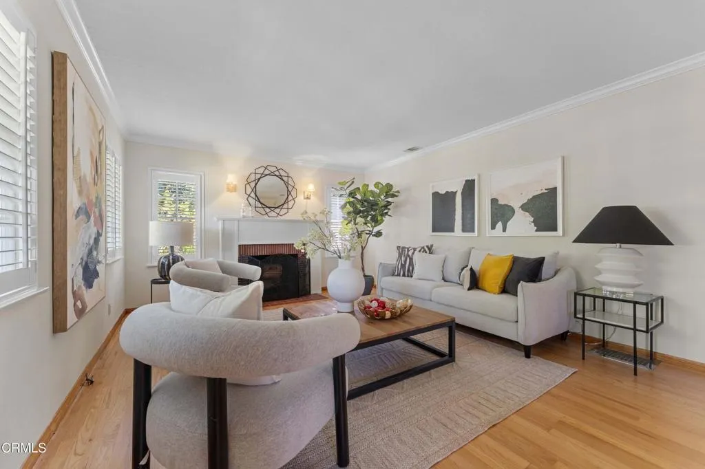 Pasadena, California 91107, United States, 2 Bedrooms Bedrooms, ,2 BathroomsBathrooms,Residential,Active,193493