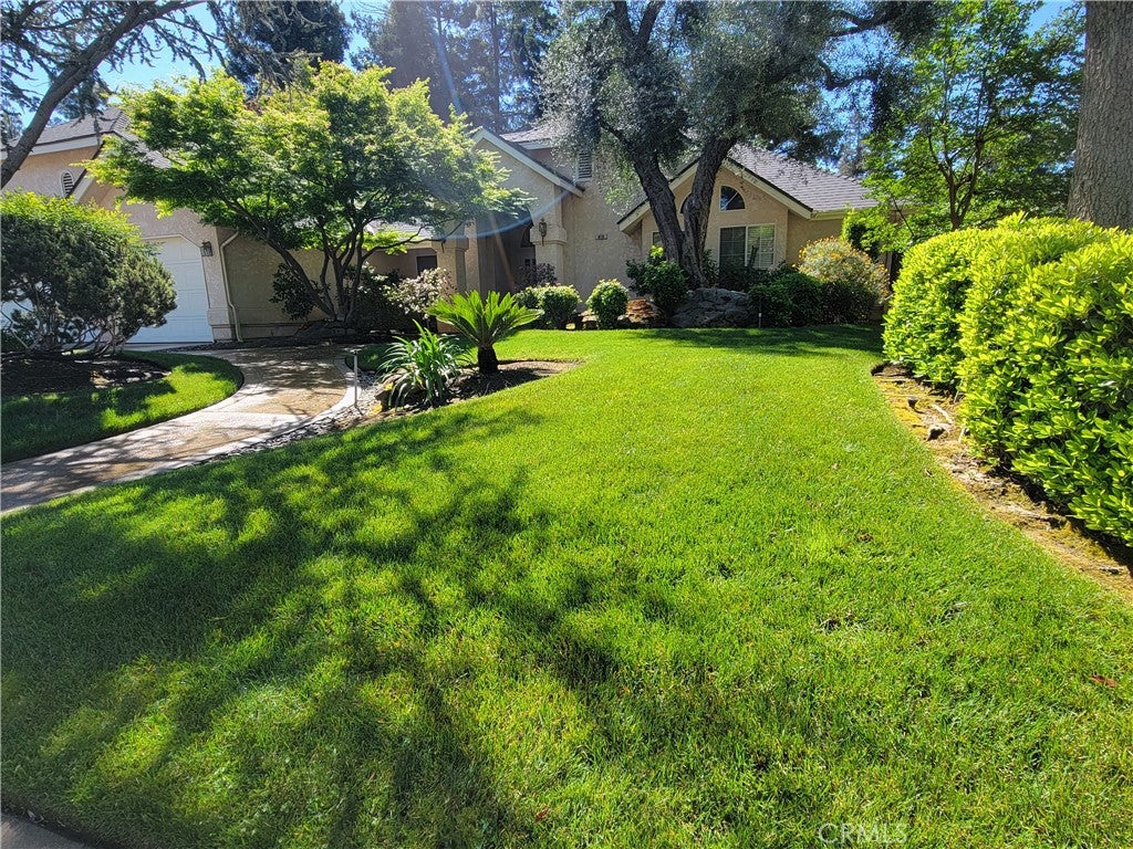 819 E Woodhaven