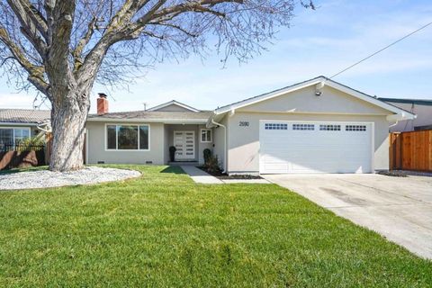 Photo of 2690 Mclaughlin Avenue, San Jose, CA 95121 (MLS # ML82038572)