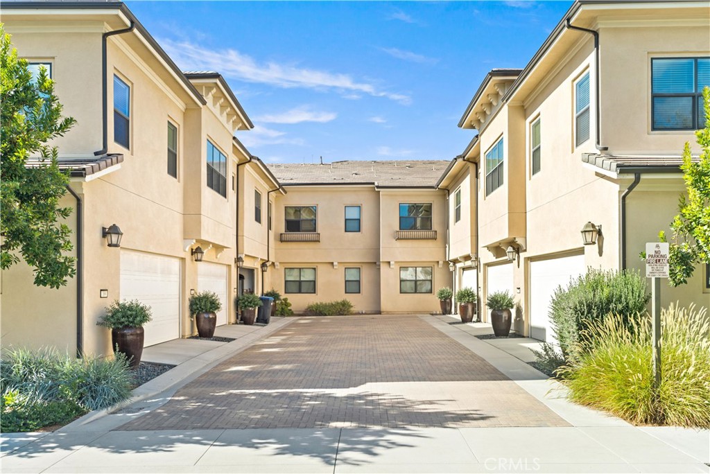 opus - Residential Lease