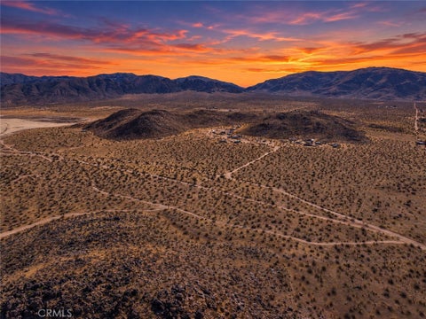 Photo of 1 Fairview Valley, Apple Valley, CA 92307 (MLS # IG26179743)