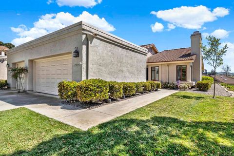 17925 Avenida Cordillera San Diego CA 92128