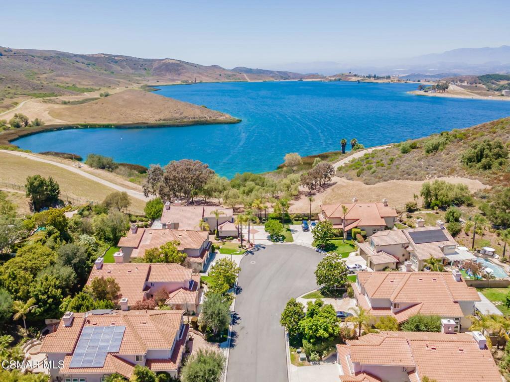 776 Holbertson Court