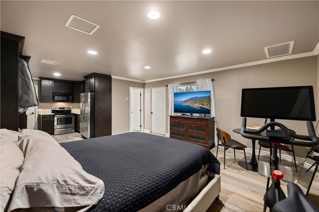 Lancaster, California, 93536, United States, 5 Bedrooms Bedrooms, ,5 BathroomsBathrooms,Residential,Active,2028250
