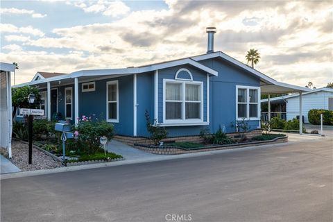 Photo of 601 N Kirby St, Hemet, CA 92545 (MLS # SW25260898)