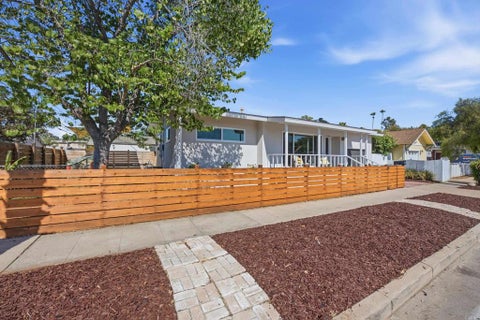 Photo of 530 S Kalmia Street, Escondido, CA 92025 (MLS # NDP2607744)