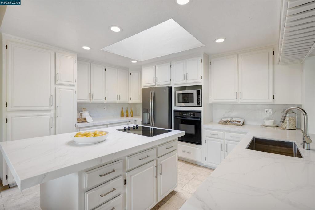 ORINDA PARK - Residential