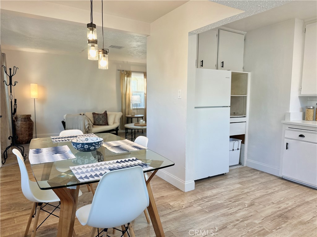 1453 W 215th