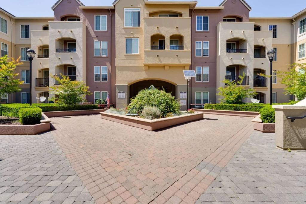 1550 Technology Drive 1058