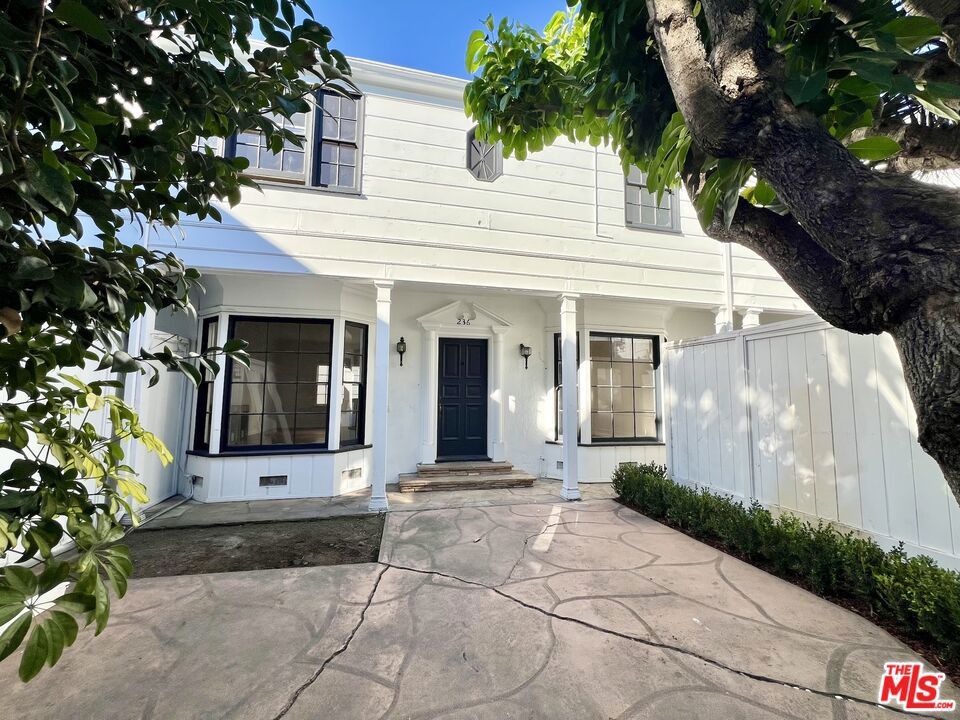 Photo of 236 S Spalding Drive #1/2, Beverly Hills, CA 90212 (MLS # 26101692)