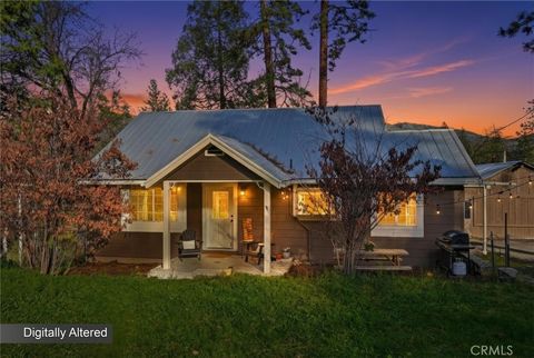 Photo of 32837 Road 222, North Fork, CA 93643 (MLS # FR26016597)