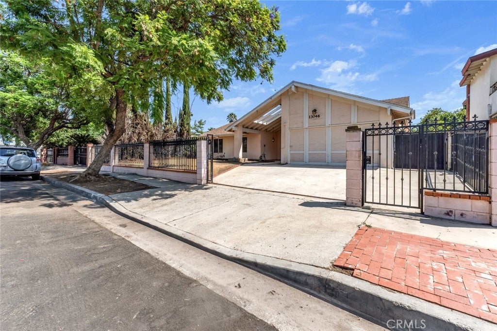 13046 Ebell Street, North Hollywood CA 91605