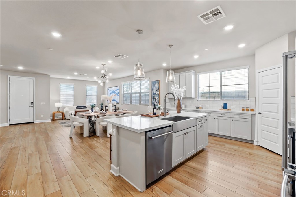 Regatta - Residential Lease