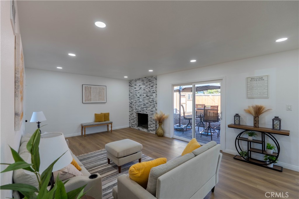 4065 Madrona