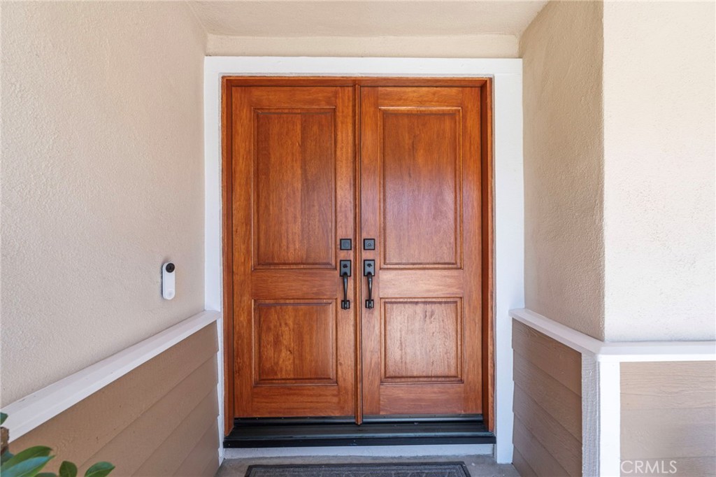 719 S San Joaquin