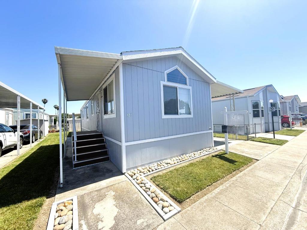 1358 Oakland Road 121