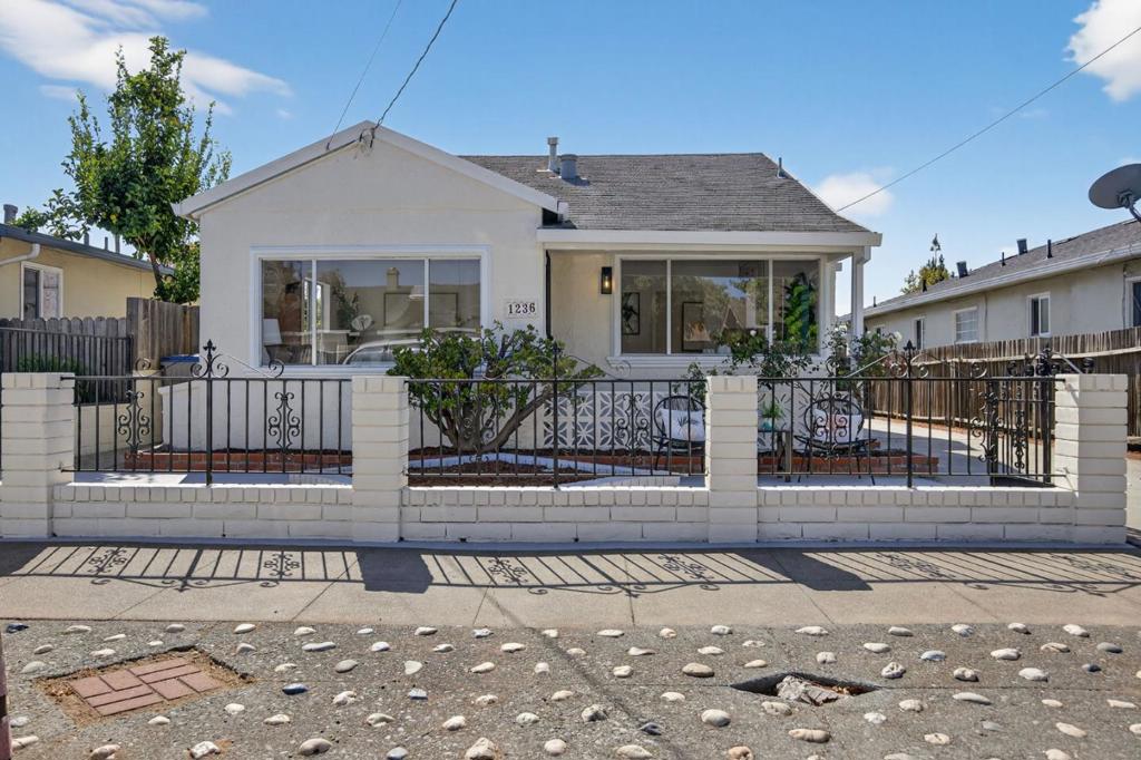 This charming single-level residence offers 2 bedrooms and 1 bathroom, presenting one of the best values in all of San Jose. Thoughtfully updated, the home features new flooring, fresh interior paint, modern lighting, refreshed kitchen cabinetry, and a beautifully renewed bathroom. The exterior showcases fresh landscaping and secure, gated fencing that surrounds the property for added privacy. Ideally situated with convenient access to both Highway 280 and 101, this move-in-ready home provides seamless connectivity to Silicon Valleys major employers, shopping, and dining.