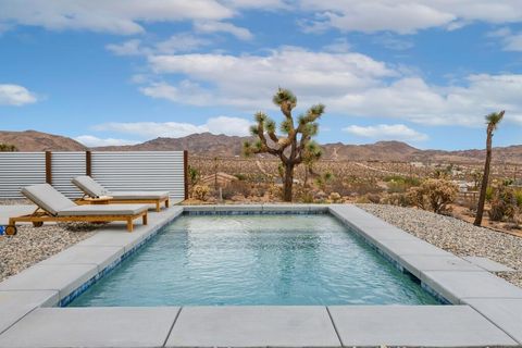 Photo of 6689 Torres Avenue, Joshua Tree, CA 92252 (MLS # 219139063DA)