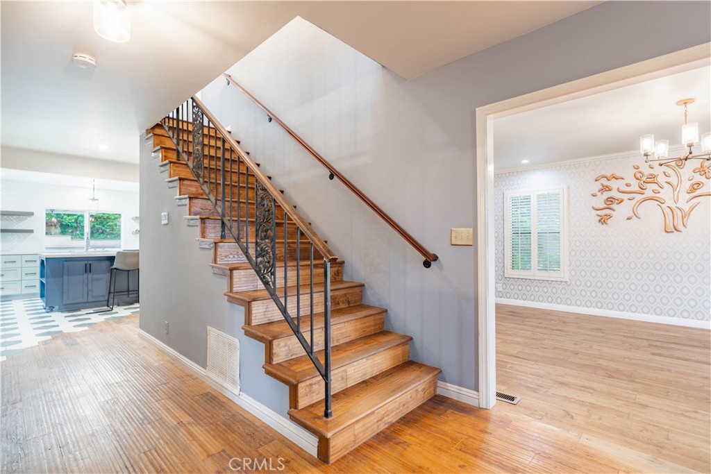 803 Crescent Drive