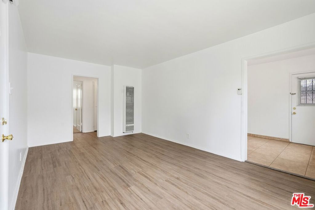 Properties 4 4186 Leimert Boulevard