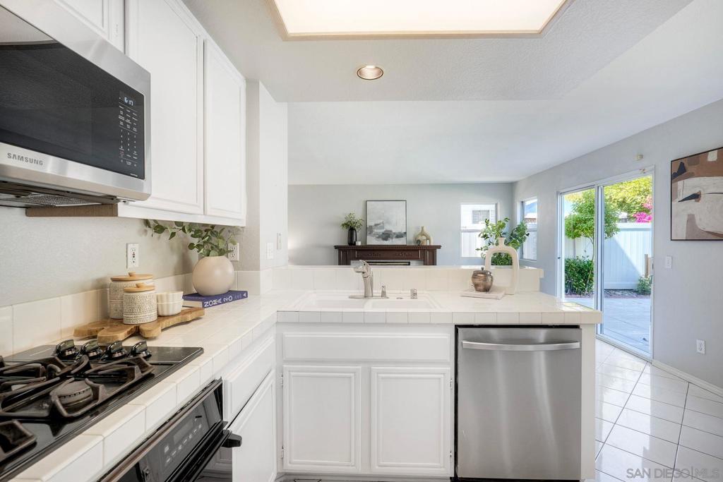 2214 Brookhaven Pass