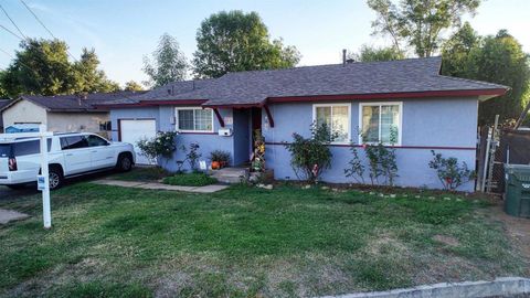 1117 Kings Rd Escondido CA 92027