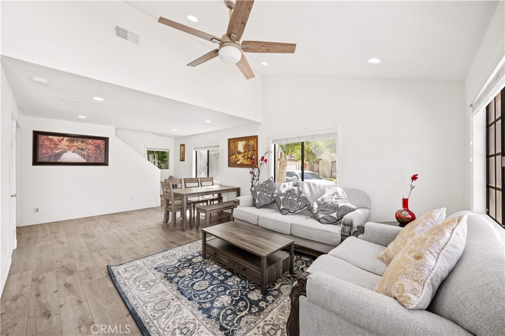 1121 E Grand Ave B