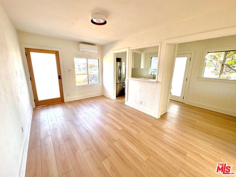 Photo of 3642 Seneca Avenue, Los Angeles, CA 90039 (MLS # 25627577)