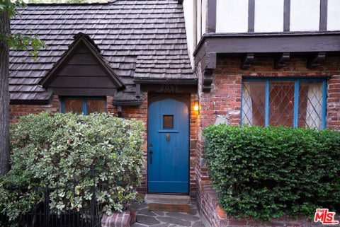 Photo of 2057 N Las Palmas Avenue, Los Angeles, CA 90068 (MLS # 26873369)