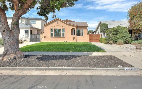Photo of 547 W 106th St, Los Angeles, CA 90044 (MLS # DW25267056)