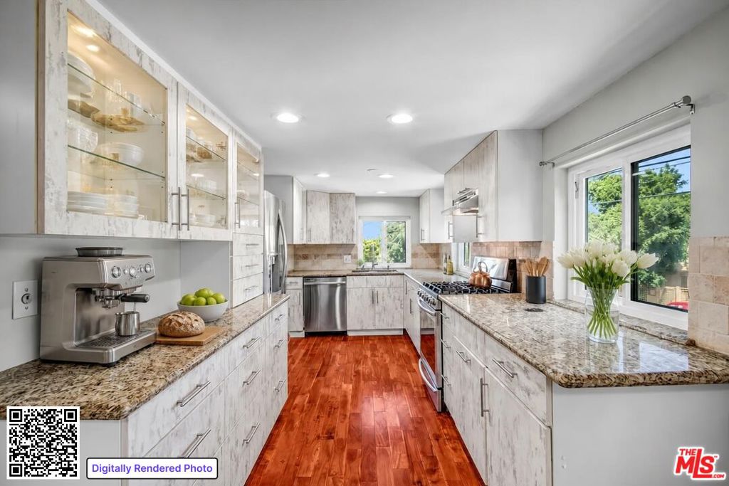 1766 Griffith Park Boulevard 1
