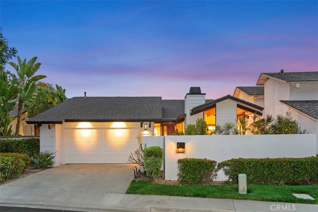 14 Woodsong Drive