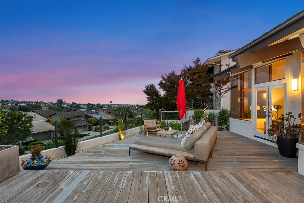 14 Woodsong Drive