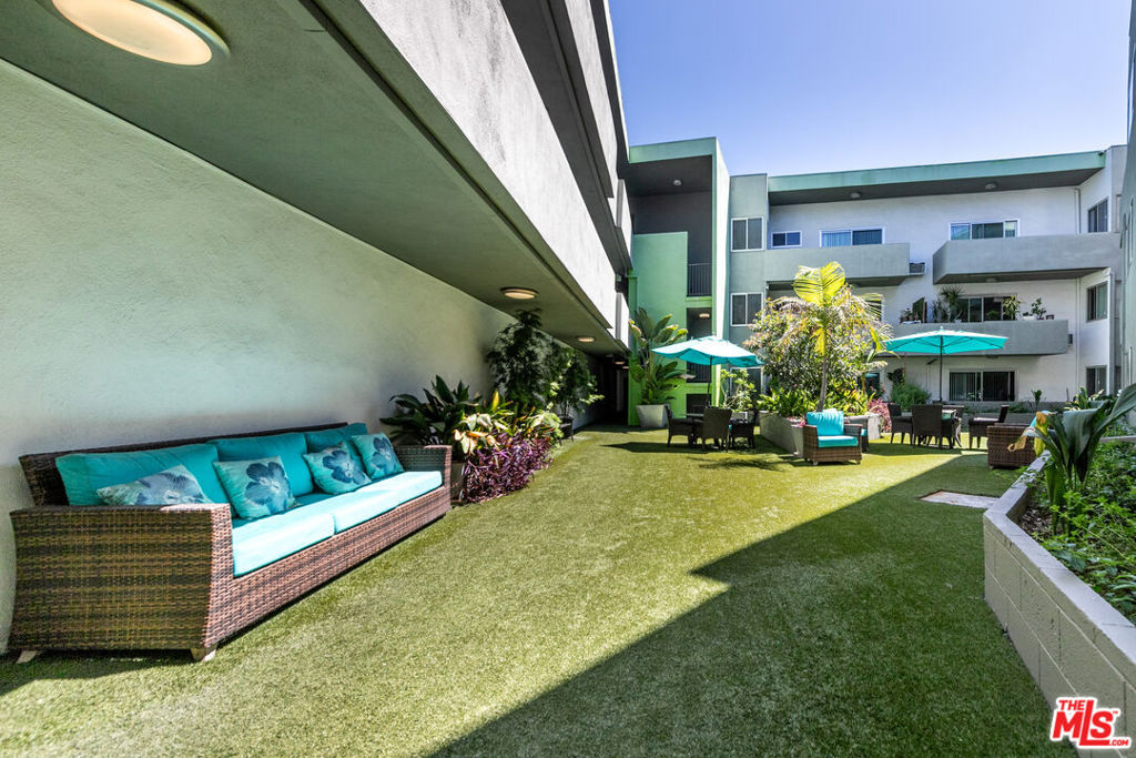 1595 E Chevy Chase Drive