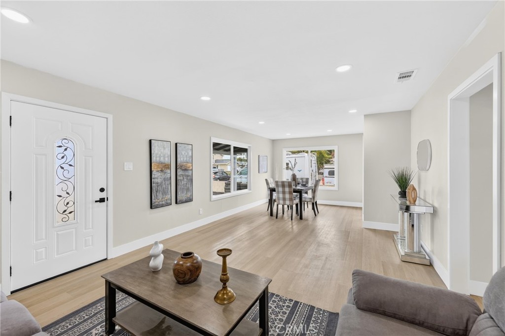 1232 W Papeete